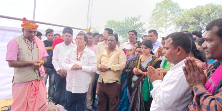 ୨୬ ତମ ବିଜେଡି ପ୍ରତିଷ୍ଠା ଦିବସରେ ସାଂସଦ ଙ୍କ ଡାକ୍ତରଖାନା ଓ ସ୍କୁଲ ଉଦଘାଟିତ