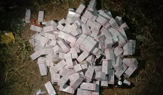 ଓଡ଼ିଶା ସରକାରଙ୍କ ମାଗଣା ଔଷଧ ଗଛମୂଳରେ, ସନ୍ଧ୍ୟାରେ ଫୋପାଡି ରାତିରେ ପୁଣି ଅନ୍ୟତ୍ର