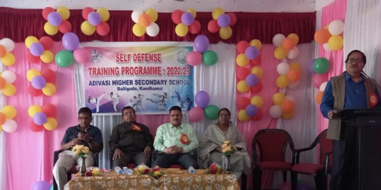 ଆତ୍ମରକ୍ଷା କୌଶଳ ପ୍ରଶିକ୍ଷଣ ଶିବିର ଉଦଯାପିତ