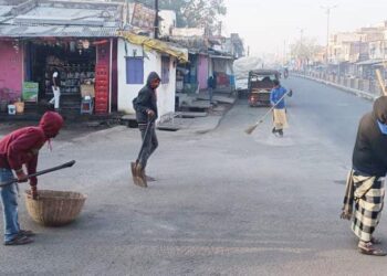 ସଫେଇ କାର୍ଯ୍ୟର ସମୀକ୍ଷା କଲେ ପୈ।ର ଅଧ୍ୟକ୍ଷ ମନୋଜ ବାରିକ