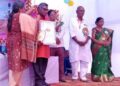 ମାଟିସ୍ବର ଅନୁଷ୍ଠାନ ପକ୍ଷରୁ ଶ୍ରମିକ ସାଥି ସମ୍ମାନ ରେ ସମ୍ମାନିତ ହେଲେ ଜିନ୍ଦାବାଦ ସଂଗଠନ ର ପ୍ରତିଷ୍ଠାତା ତ୍ରିଲୋଚନ ପୁଞ୍ଜି