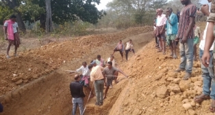 ମନରେଗା ଯୋଜନାରେ ଅନିୟମିତତା ହୋଇଥିବା ନେଇ ବ୍ଲକ ଘେରାଉ ପରେ ତଦନ୍ତ କଲା ପ୍ରଶାସନ
