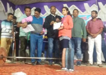 ଗୁଣପୁର ବ୍ଳକ୍ ପାୱାର୍ ଲିଫ୍ଟଙ୍ଗ୍ ଚମ୍ପିୟାନ ସିପ୍ 2023 କ୍ରୀଡା ପରିଷଦ ପ୍ରତିଯୋଗୀତାରେ ପୁରସ୍କାର ବିତରଣ