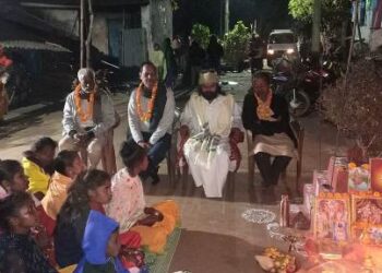 ରାୟଗଡ଼ା ରେ ଧର୍ମଜାଗରଣ ପଶ୍ଚିମ ପ୍ରାନ୍ତ ପ୍ରମୁଖଙ୍କ ଗ୍ରାମେ ଗ୍ରାମେ ସତସଙ୍ଗ ର ହାଲୁଆ ଗ୍ରାମରେ ସମୀକ୍ଷା