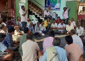 ରାଜ ସୁନାଖଳା ସେବା ସମବାୟ ସମିତି ର ଧାନ ମଣ୍ଡିରେ କଟନୀ ଛଟନୀ କୁ ବିରୋଧ କରି ଆସନ୍ତା କାଲି ରାସ୍ତାକୁ ଯିବେ ଚାଷୀ