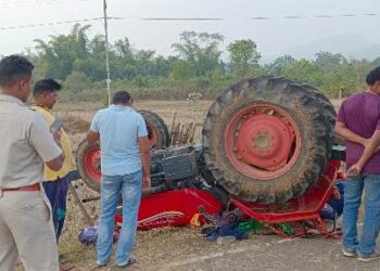ଟ୍ରାକ୍ଟର ତଳେ ଚାପିହୋଇ ଯୁବକ ର ମୃତ୍ୟୁ