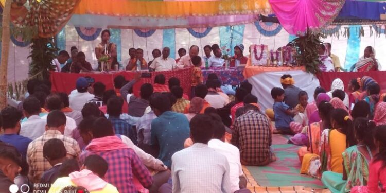 ଖାରିପଦା ଗ୍ରାମରେ ମକର ସଂକ୍ରାନ୍ତି ବୈଠକ ଅନୁଷ୍ଠିତ