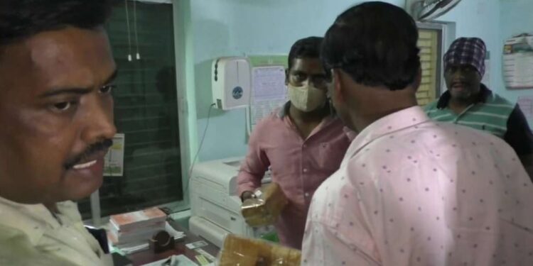 ୫ ବର୍ଷ ଜେଲ୍ ଦଣ୍ଡ ଦେଲେ ମୟୂରଭଞ୍ଜ ଜିଲ୍ଲା ସ୍ବତନ୍ତ୍ର ଦୁର୍ନୀତି ନିବାରଣ କୋର୍ଟ : ଲାଞ୍ଚୁଆ ପୋଲିସ ଏସଆଇଙ୍କୁ