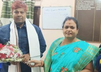ବାଲୁଗାଁ ପୋଲିସ ଥାନା ର ଇନଚାର୍ଜ ଶ୍ରୀ ରଶ୍ମି ରଞ୍ଜନ ଦାସ ଙ୍କୁ ନୂତନ ବର୍ଷ ର ଶୁଭେଚ୍ଛା ଓ ଅଭିନନ୍ଦନ