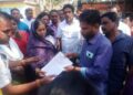 କେନ୍ଦ୍ରର ଚାଷୀ ମାରଣା ନୀତିକୁ ବିରୋଧ : ବ୍ଲକ ଓ ଜିଲ୍ଲା କାର୍ଯ୍ୟାଳୟରେ ବିଜେଡିର ଧାରଣା