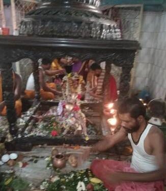 ବୁଦ୍ଧେଶ୍ୱର ମନ୍ଦିର ରେ ସହସ୍ରାଧିକ ଭକ୍ତ ଜାଗର ଜାଳିଲେ