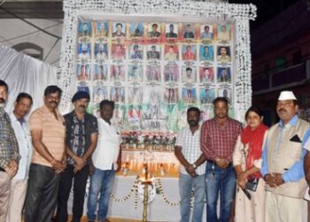 ଉପର ତେଲେଙ୍ଗା ବଜାର ପୂଜା କମିଟି ଓ ଯୁବକ ସଙ୍ଘ ମିଳିତ ଆନୁକୂଲ୍ୟରେ ସହିଦଙ୍କୁ ଶ୍ରଦ୍ଧାଞ୍ଜଳି