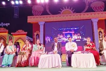 ପଞ୍ଚୁପାଣ୍ଡବ ମହୋତ୍ସବ ଦ୍ଵିତୀୟ ସଂନ୍ଧ୍ୟା ସମ୍ବଲପୁରୀ ଗୀତ ରେ ନାଚିଲେ ଦଶପଲ୍ଲା ବିଧାୟକ