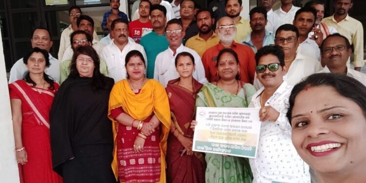 କେନ୍ଦ୍ର ସରକାର ଗରିବ କଲ୍ୟାଣ ଯୋଜନାରେ ୧୦କିଲୋ ଚାଉଳ ବଦଳରେ ୫କେଜି କାଉଳ ପ୍ରଦାନ କୁ ନେଇ ବିଜେଡିର ବିକ୍ଷୋଭ