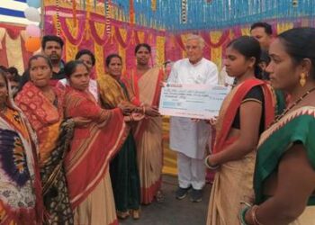ଛେଳାଗଡ ଗ୍ରାମରେ ଶିବ ମନ୍ଦିର କଲ୍ୟାଣ ମଣ୍ଡପ ଓ ୩୮ ଗୋଟି ଏସ୍ଏଚ୍ ଜି ଗୋଷ୍ଠୀକୁ ଋଣ ପ୍ରଦାନ