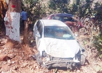ଦୁର୍ଘଟଣାଗ୍ରସ୍ତ କାର୍‌ ଉପରେ ଚଢ଼ିଗଲା ଆଉ ଏକ ଦ୍ରୁତଗାମୀ ଗାଡ଼ି : ଜଣେ ମୃତ – ଅନ୍ୟ ଜଣେ ଗୁରୁତର