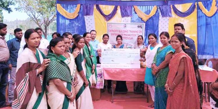 ଉଦ୍ୟୋଗୀ ମାନଙ୍କର ଦକ୍ଷତା ବୃଦ୍ଧି ପାଇଁ ତାଲିମ୍