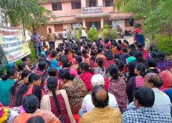 ନୂଆଦିଲ୍ଲୀରେ ସଫଳତାପୂର୍ବକ ଭାଗନେଇ ଜିଲ୍ଲା ତଥା ରଜ୍ୟପାଇଁ ଗୌରବ ଆଣିଥିବାରୁ : ନୟାଗଡ଼ ଜିଲ୍ଲପାଳ ଶ୍ରୀ ରବୀନ୍ଦ୍ରନାଥ ସାହୁ (ଭ. ପ୍ର. ସେ.) ତାଙ୍କୁ ସମ୍ବର୍ଦ୍ଧିତ କରିଛନ୍ତି