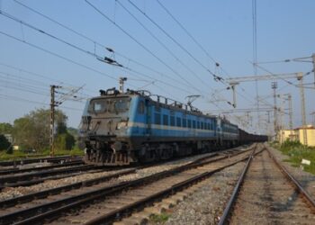 KHURDA ROAD DIVISION ON MISSION MODE TO ELECTRIFY THE ENTIRE RAIL NETWORK & TO BECOME “NET ZERO” CARBON EMISSIONS BY 2030