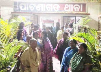 ବକେୟା ବିଦ୍ୟୁତ ବିଲ ସଂଗ୍ରହ ନେଇ ଗଣ୍ଡଗୋଳ ଉଭୟେ ପକ୍ଷରୁ ଥାନାରେ ମାମଲା