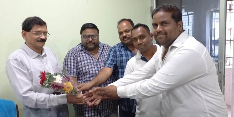 ନୂଆଗାଁ ବ୍ଲକ୍ ରେ ନୂତନ ବିଡ଼ିଓ ସଚିଦା ନନ୍ଦ ମିଶ୍ର ଙ୍କ ଯୋଗଦାନ