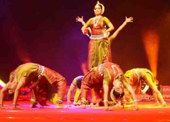 ଓଡ଼ିଶା ପର୍ବର ଦ୍ୱିତୀୟ ଦିନରେ ସମ୍ବଲପୁରୀ ସଙ୍ଗୀତ ଓ ନୃତ୍ୟରେ ଝୁମିଲେ ଦର୍ଶକ