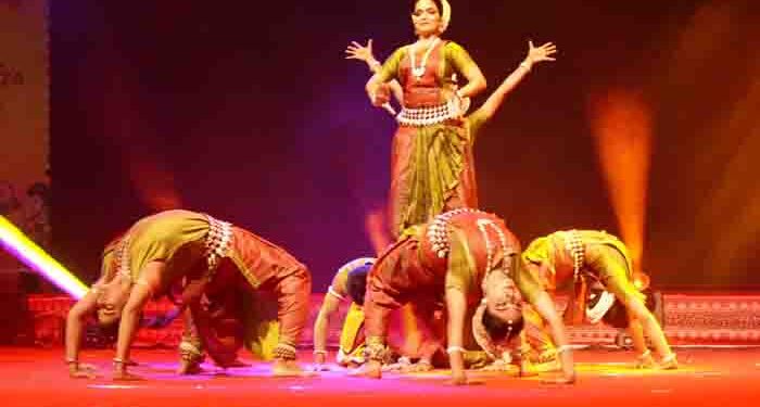 ଓଡ଼ିଶା ପର୍ବର ଦ୍ୱିତୀୟ ଦିନରେ ସମ୍ବଲପୁରୀ ସଙ୍ଗୀତ ଓ ନୃତ୍ୟରେ ଝୁମିଲେ ଦର୍ଶକ