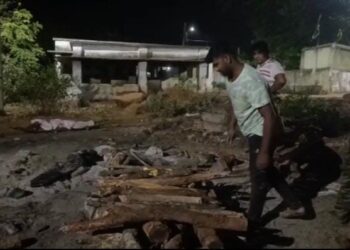 ୫୬ ବର୍ଷୀୟ ବୃଦ୍ଧ ଙ୍କ ସବ ସତ୍କାର କଲା ଟିମ୍ ହ୍ୟୁମାନିଟି କନ୍ଧମାଳ