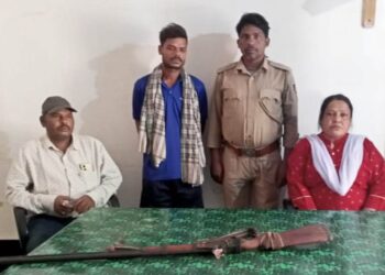 ଶିକାରୀ ଗିରଫ , ଦେଶୀ ବନ୍ଧୁକ ସହ ବିଭିନ୍ନ ସାମଗ୍ରୀ ଜବତ