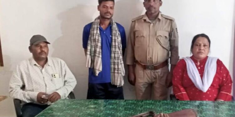 ଶିକାରୀ ଗିରଫ , ଦେଶୀ ବନ୍ଧୁକ ସହ ବିଭିନ୍ନ ସାମଗ୍ରୀ ଜବତ
