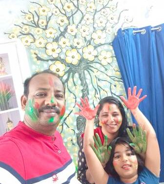 ଗାଁ ଠୁ ସହର ସବୁଠି ଲାଗିଲା ହୋଲିର ରଙ୍ଗ : ଉତ୍ସାହ ଉଦ୍ଦୀପନାର ସହ ପାଳିତ ହେଲା ହୋଲି ପର୍ବ