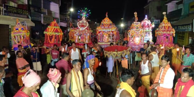 ରଣପୁର ପଚୁଂଦୋଳ ଯାତ୍ରାରେ ପୂଜା ପାଇଲେନାହିଁ ବିଗ୍ରହ ମୂର୍ତ୍ତି : ହେଲା ଫଟୋ ପୂଜା ଏବେ ଠୁଁ ବଦଳିଲା ପରମ୍ପରା