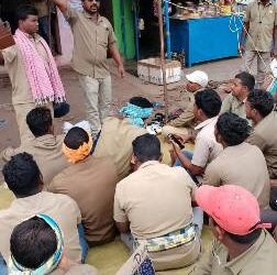 ତୃତୀୟ ଦିନ ଷ୍ଟେରିଙ୍ଗ ଛାଡ ଆନ୍ଦୋଳନର ଡ୍ରାଇଭର୍ ମହାସଂଘ : ଧର୍ମଘଟ ଅନିର୍ଦ୍ଦିଷ୍ଟ କାଳ ପର୍ଯ୍ୟନ୍ତ ଅଖ ବନ୍ଦ ଚକା ବନ୍ଦ ପାଳନ