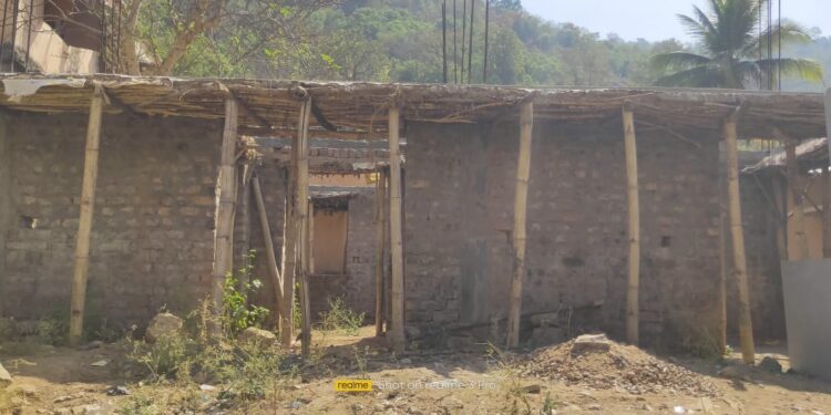 ନୂଆଗଡ ବ୍ଲକରେ ଅଙ୍ଗୱାଡ଼ି କେନ୍ଦ୍ରର ବିଚିତ୍ର ସ୍ଥିତି : ୯୪ଟି ଅଙ୍ଗୱାଡ଼ି କେନ୍ଦ୍ରର ନାହିଁ ନିଜସ୍ଵ କୋଠା