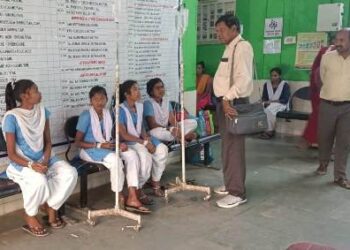 ମୋହନା ବ୍ଳକର ଅନ୍ତରବା : କନ୍ୟାଶ୍ରମରେ ଝାଡାବାନ୍ତି ୧୧ ଛାତ୍ରୀ ଆକ୍ରାନ୍ତ – ପହଞ୍ଚିଲା ସ୍ବାସ୍ଥ୍ୟଦଳ