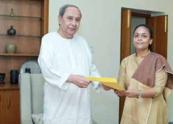 ଝାରସୁଗୁଡା ଉପ ନିର୍ବାଚନ ନବୀନ ପଟ୍ଟନାୟକଙ୍କ ଠାରୁ ବିଜେଡି ଟିକେଟ୍ ନେଲେ – ଦୀପାଳି ଦାସ