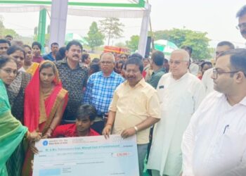 ପାରଳାଖେମୁଣ୍ଡି ସ୍ଥିତ ଗଜପତି ଷ୍ଟାଡିୟମ ଠାରେ ଜିଲ୍ଲା ସ୍ତରୀୟ ମେଗା ମିଶନ ଶକ୍ତି ଋଣ ମେଳା ଅନୁଷ୍ଠିତ
