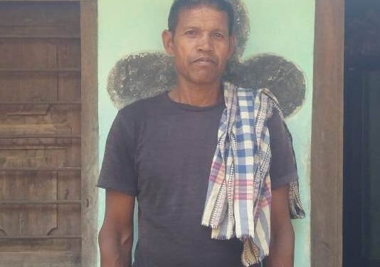 ଦୀର୍ଘ ବର୍ଷ ଧରି ଅଭିଯୋଗ କରିଆସୁଥିଲେ କିନ୍ତୁ ବିଜୁଳି ପାଇପାରି ନ ଥିବା ପରିବାର ଆଜି ଅନ୍ଧକାରରେ ଗତି କରୁଛନ୍ତି