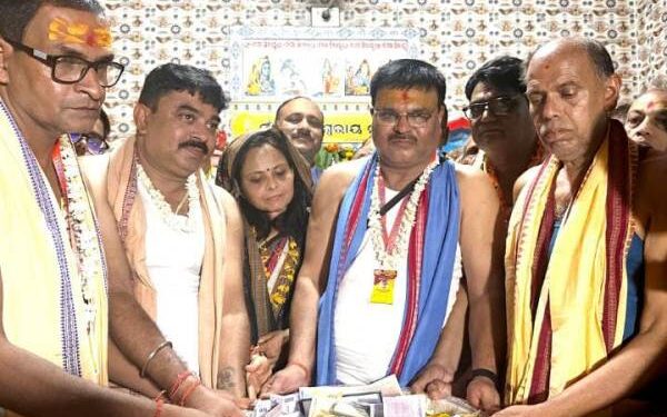 ବରପାଲି ଶୀତଳ ଷଷ୍ଠୀର ଥାଳଉଠା ସମ୍ପନ୍ନ