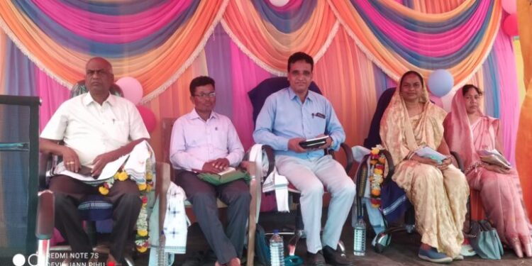 କାମ୍ପୁଗୁଡା ଗ୍ରାମରେ ପ୍ରଭୁ ଯୀଶୁଖ୍ରୀଷ୍ଟଙ୍କ ପୁନରୁତ୍ଥାନ ଉସ୍ଚବରେ ଯୋଗଦେଲେ ଜିଲ୍ଲା ବିଜେଡ଼ି ସଭାପତି