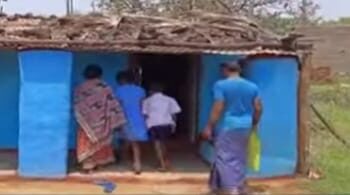 ପ୍ରେମ ବିବାହ ଯୋଗୁଁ  ୨୦ ବର୍ଷରୁ ଉର୍ଦ୍ଧ୍ଵ ହେଲା ବାସନ୍ଦ ରହିଛନ୍ତି ଦମ୍ପତି