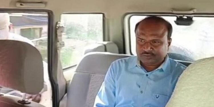 କରଞ୍ଜିଆ ତହସିଲଦାର ଚାର୍ଲସ ନାୟକଙ୍କୁ ଗିରଫ କଲା ଭିଜିଲାନ୍ସ