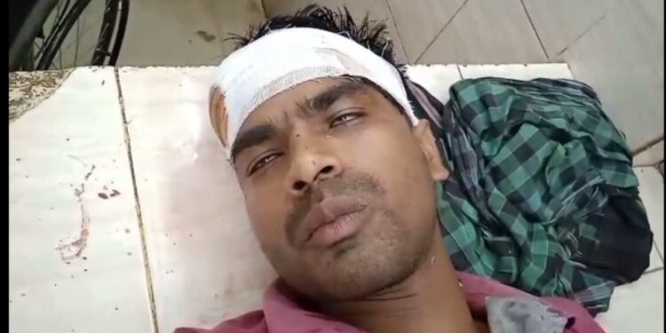 ଭଡ଼ାରେ ନେଇ ଡ୍ରାଇଭର କୁ ଆକ୍ରମଣ