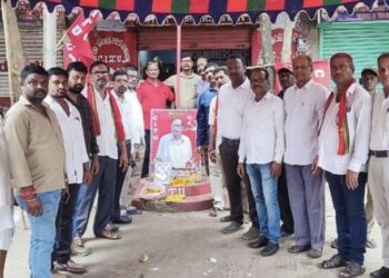 ପାରଳାଖେମୁଣ୍ଡି ମୋଟର କର୍ମଚାରୀ ସଂଘ ପକ୍ଷରୁ ଶ୍ରମିକ ଦିବସ ପାଳିତ