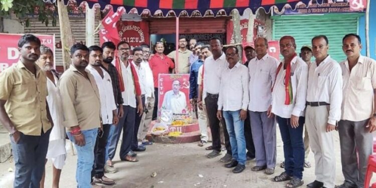 ପାରଳାଖେମୁଣ୍ଡି ମୋଟର କର୍ମଚାରୀ ସଂଘ ପକ୍ଷରୁ ଶ୍ରମିକ ଦିବସ ପାଳିତ