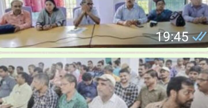 ପାରଳାଖେମୁଣ୍ଡି ଠାରେ ଜିଲ୍ଲାସ୍ତରୀୟ “ଜାତୀୟ ଡେଙ୍ଗୁ ଦିବସ-୨୦୨୩ ସଚେତନତା କାର୍ଯ୍ୟକ୍ରମ ଅନୁଷ୍ଠିତ