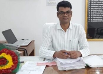ପାରଳାଖେମୁଣ୍ଡି ଠାରେ ଏକାଦଶ କୃଷି ଗଣନା ୨ୟ ପ୍ରର୍ଯ୍ୟୟ ଜିଲ୍ଲାସ୍ତରୀୟ ସମନ୍ୱୟ କମିଟି ବୈଠକ ଅନୁଷ୍ଠିତ