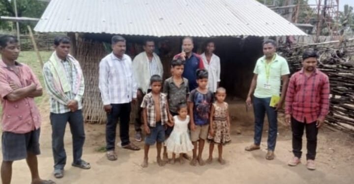 ଅନ୍ତରବା ଏବଂ ଆଲିଗଣ୍ଡା ଗ୍ରାମର ଅସହାୟ ୫ଟି ଶିଶୁଙ୍କୁ ଉଦ୍ଧାର କରି ଥଇଥାନ କଲା ଗଜପତି ଜିଲ୍ଲା ପ୍ରଶାସନ