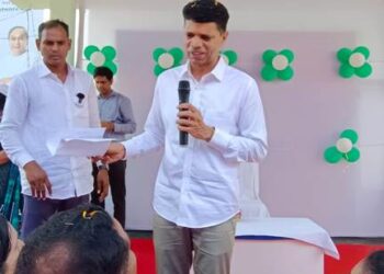 ପ୍ରତିଶ୍ରୁତି ରକ୍ଷା ପାଇଁ ୫-ଟି ସଚିବଙ୍କୁ ଅଧ୍ୟକ୍ଷ ଓ ଛାତ୍ରଛାତ୍ରୀ ଧନ୍ୟବାଦ ଦେଲେ
