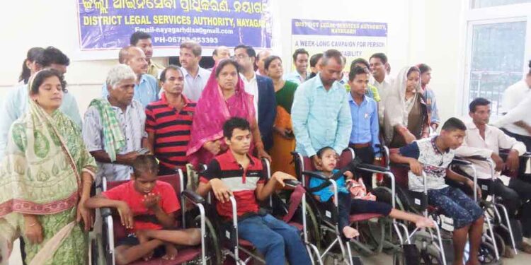 ନୟାଗଡ ଜିଲ୍ଲା ଆଇନ ସେବା ପ୍ରାଧିକରଣ ପକ୍ଷରୁ ଭିନ୍ନକ୍ଷମ ଦ୍ୱାରଦେଶ ଅଭିଯାନ ଉଦଯାପିତ : ଭିନ୍ନକ୍ଷମଙ୍କୁ ଶ୍ରବଣ ଯନ୍ତ୍ର ସହ ଟ୍ରାଇ ସାଇକେଲ ସହାୟତା ପ୍ରଦାନ